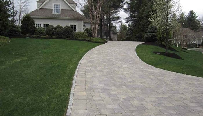 Enhance Your Outdoor Space with Stunning Paver Walkway Ideas and Styles
